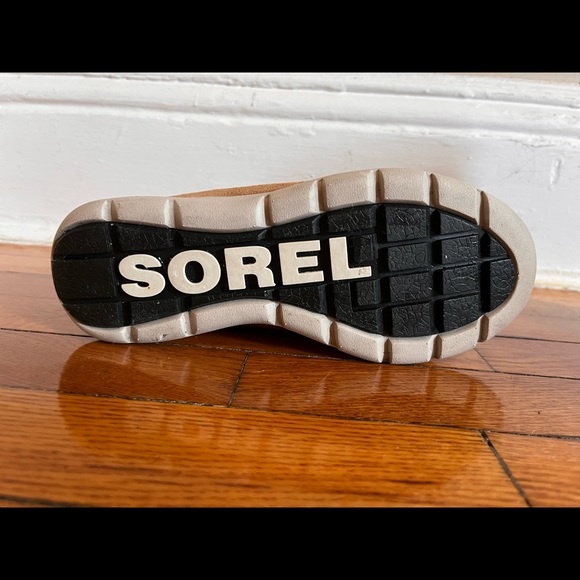 SOREL Explorer Joan Waterproof Boot - Camel Brown Leather Size 5 M fits like 4.5 - Picture 2 of 3